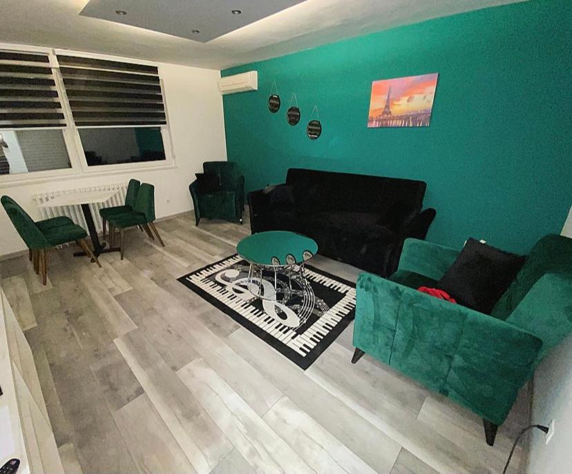 Apartman Omar Stan Na Dan Besplatan Parking Szarajevó Kültér fotó
