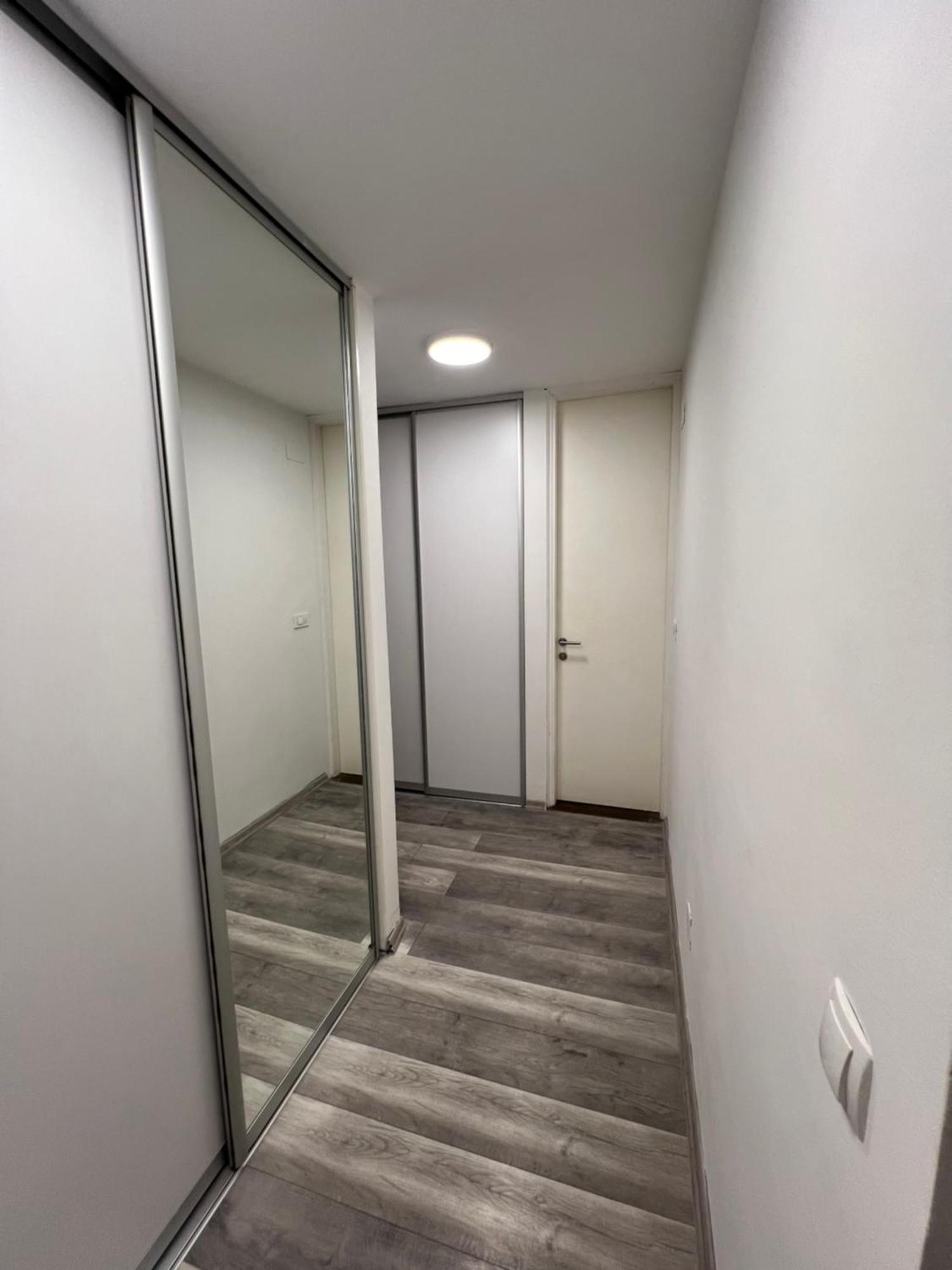 Apartman Omar Stan Na Dan Besplatan Parking Szarajevó Kültér fotó